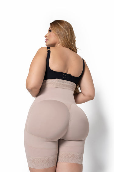 SHORT TIPO FAJA MEDIA PIERNA TALLE ALTO REF. 024580