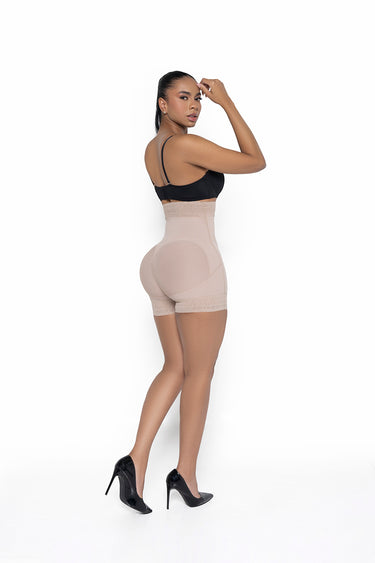 SHORT CORTO TALLE ALTO REF. 024650