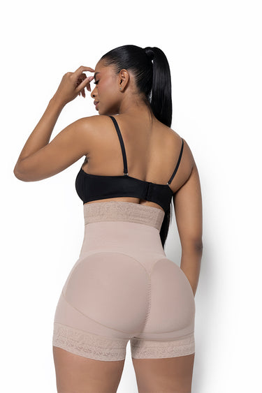 SHORT CORTO TALLE ALTO REF. 024650