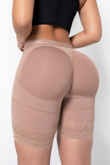 Estilo y Recuperación en un Solo Short Levanta cola Ref. 024500