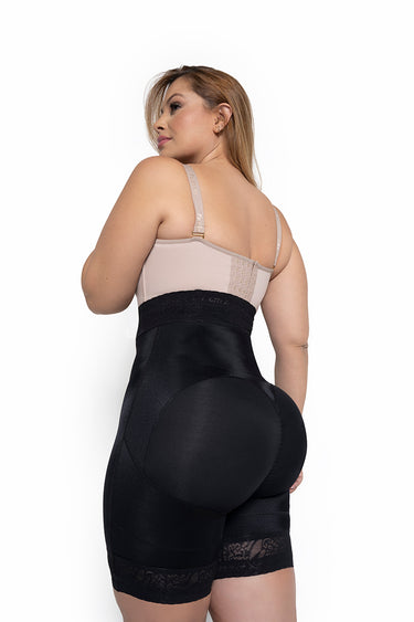 SHORT TIPO FAJA  MEDIA PIERNA TALLE ALTO REF. 014580